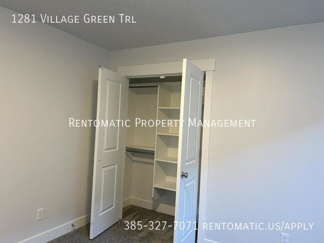 Building Photo - 1281 Vlg Grn Trl