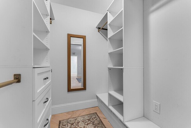 Building Photo - 2320 23rd Ct