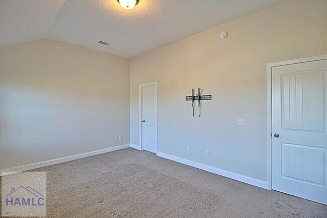 Building Photo - 681 Abode Ave