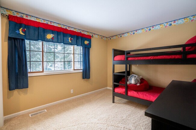 Building Photo - 3Bd/2.5Ba Sammamish House