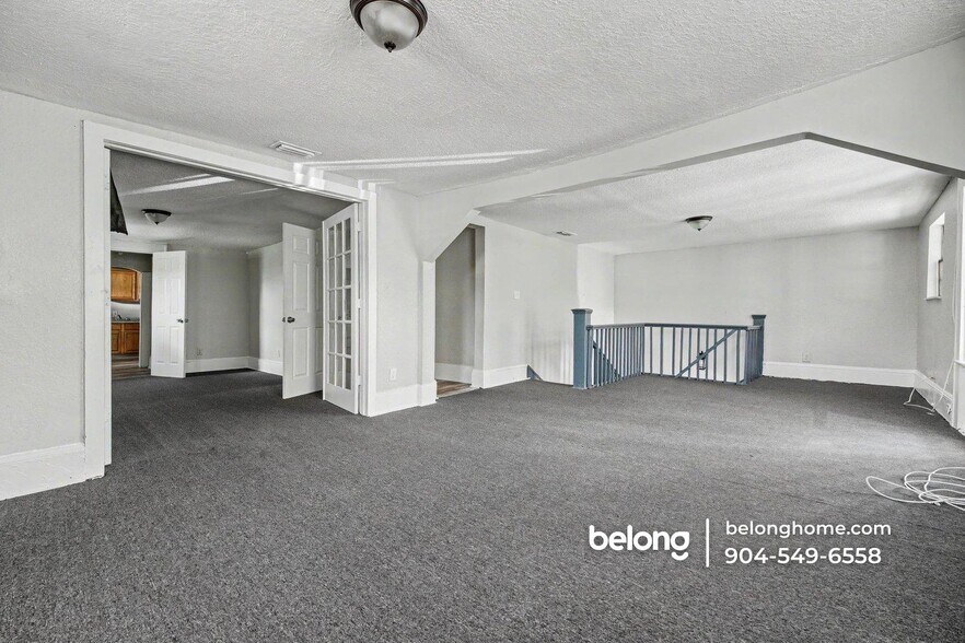 Building Photo - 1131 Grothe St