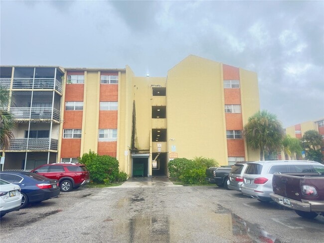 Building Photo - 3600 NW 21st St