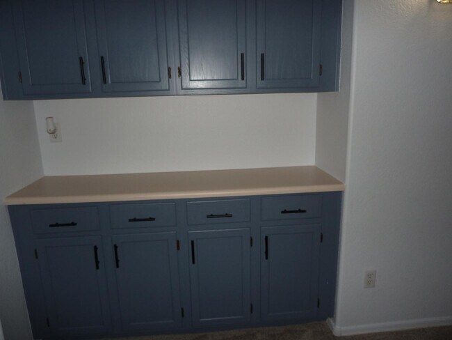 Building Photo - 1600 W Gail Dr