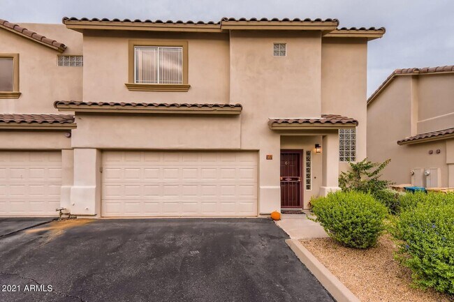 Primary Photo - 9750 N Monterey Dr