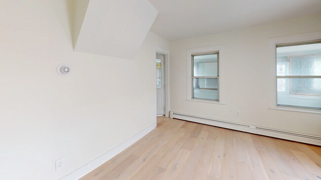 Building Photo - 71 Water St