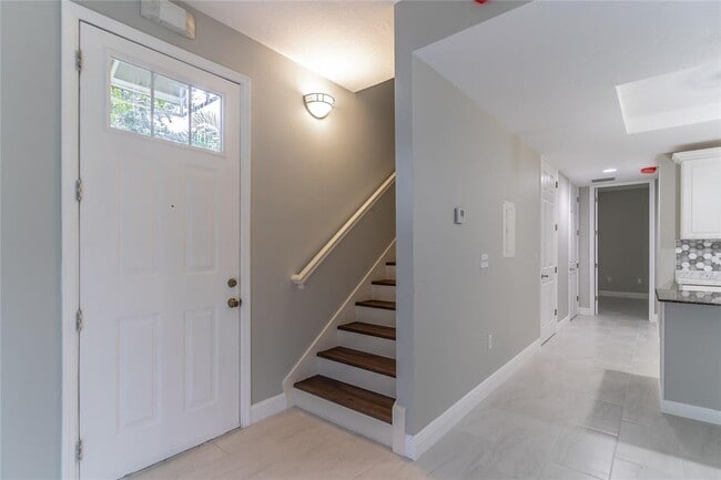 Building Photo - 2045 Grand Oak Dr