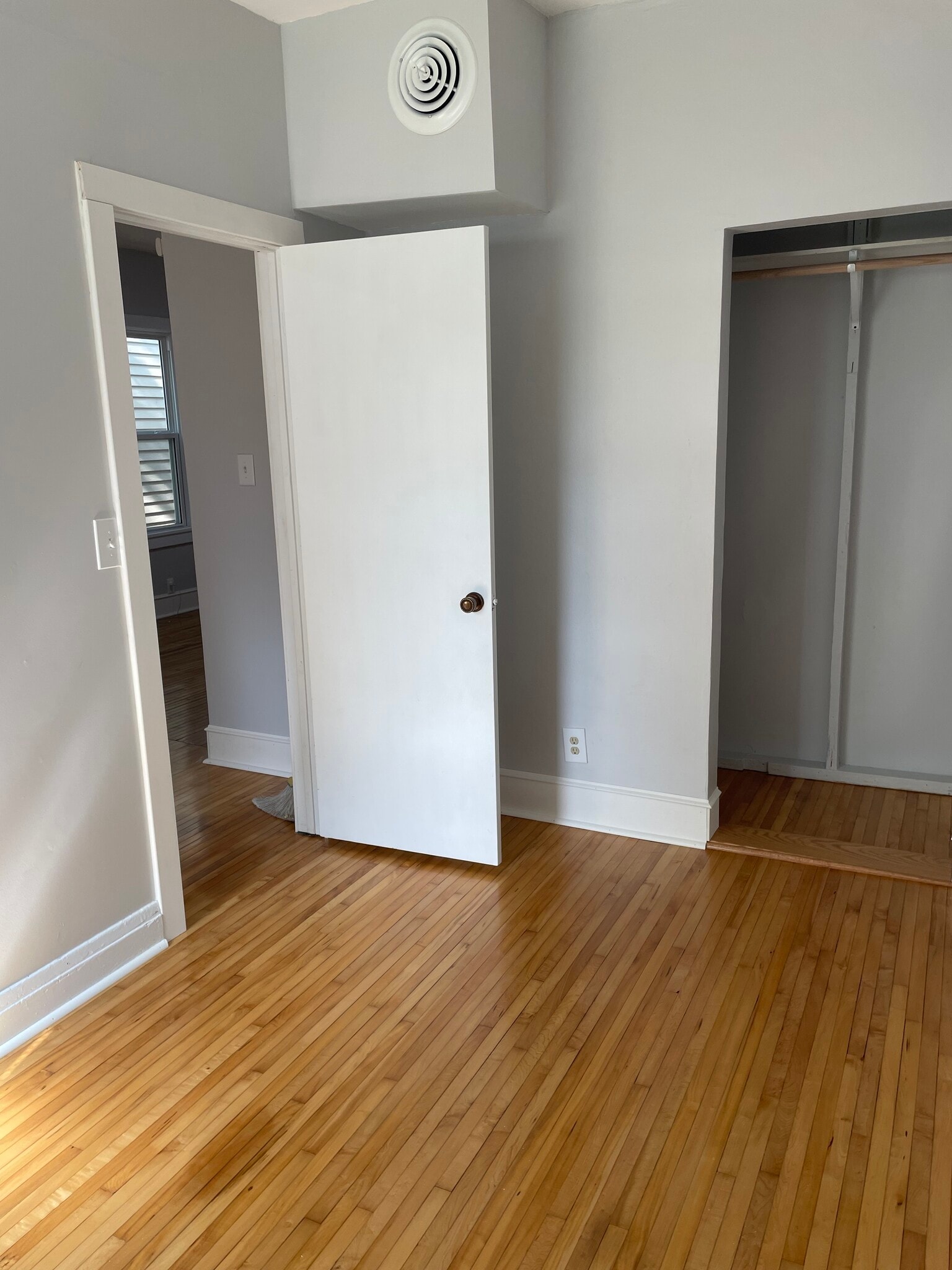 Office - 220 S 61st Ave W