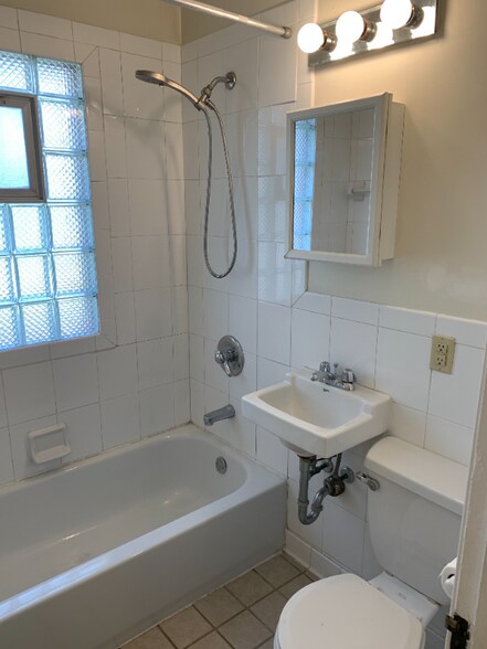 Building Photo - 1186 Grand Ave