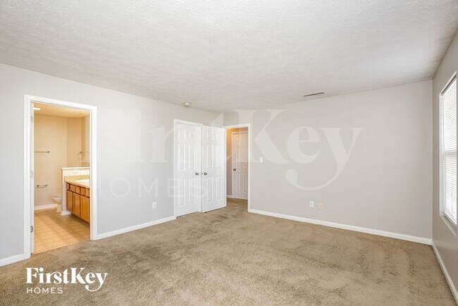 Building Photo - 11419 High Grass Dr