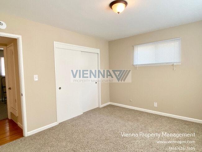 Building Photo - 5280 5th St