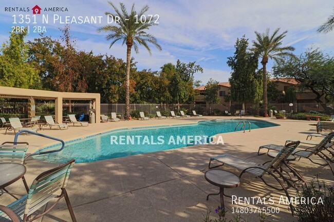 Building Photo - Beautiful 2 Bedroom Condo In Mirage Park R...