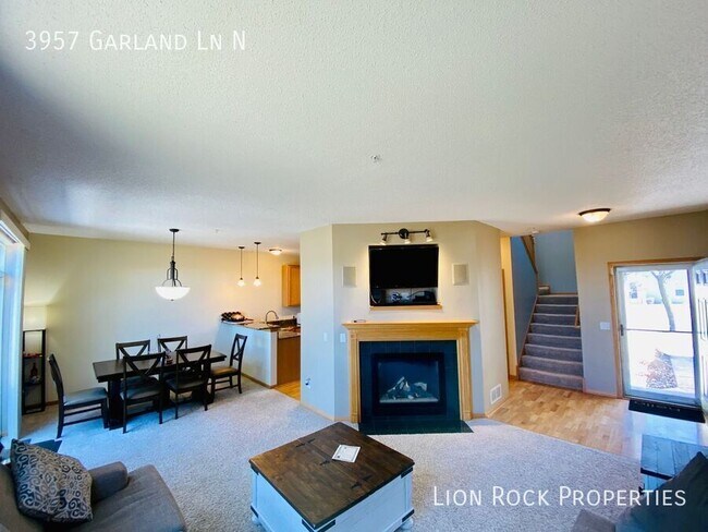 Primary Photo - 3957 Garland Ln N