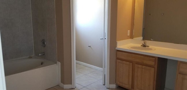 Building Photo - 15515 Waldron Cir