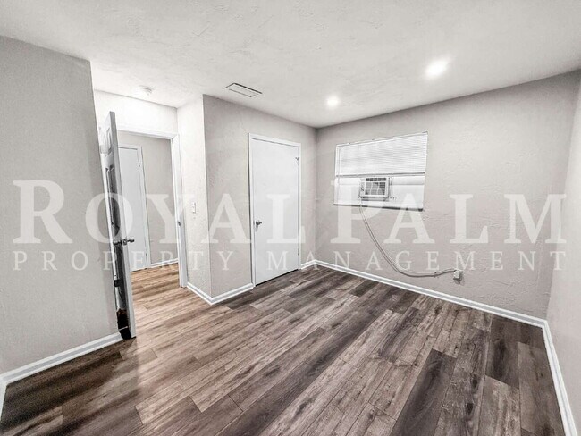 Building Photo - 3744 Estelle Ave