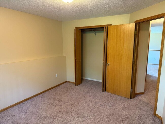 Building Photo - 3502 28th St SW