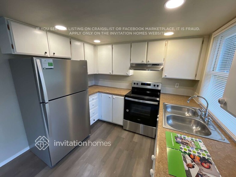 Building Photo - 3330 SW 327th Pl