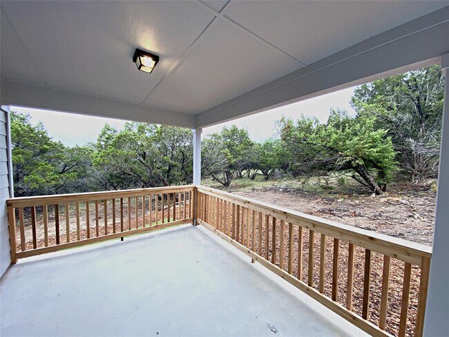 Building Photo - 20915 Oak Dale Dr