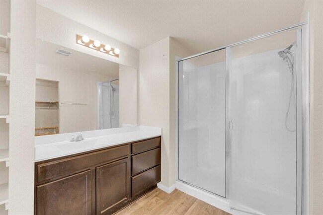 Building Photo - 18125 Ryegate Dr