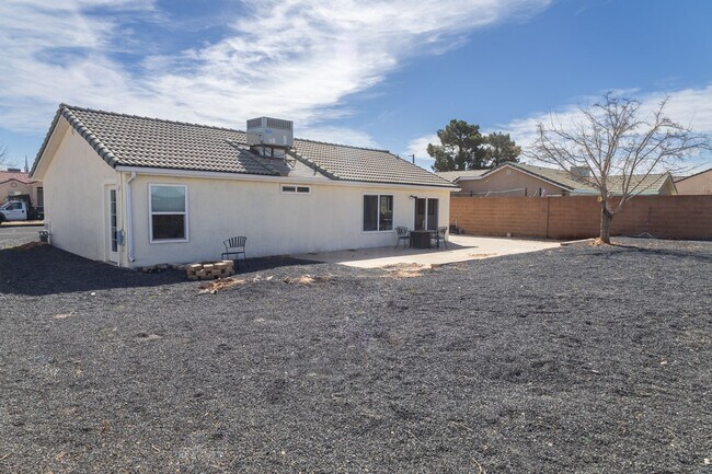 Building Photo - 337 N 3510 W