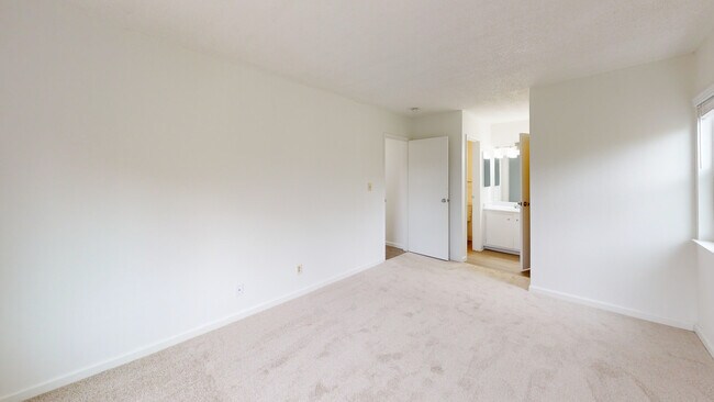 Building Photo - 541 Alameda del Prado