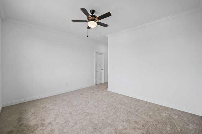 Building Photo - Newer Custom Brick Home in Lebanon