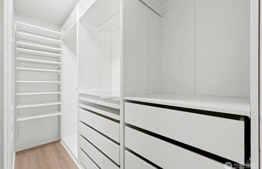 Building Photo - 20505 66th Dr NE