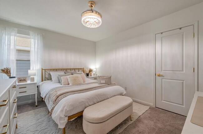 Building Photo - 232 Waterbuck Lp