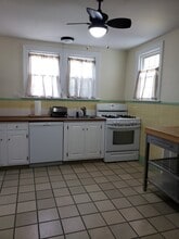 Building Photo - 13 Hackett Cir N