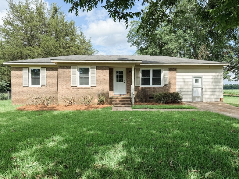 Primary Photo - 1006 Taylors Mill Rd