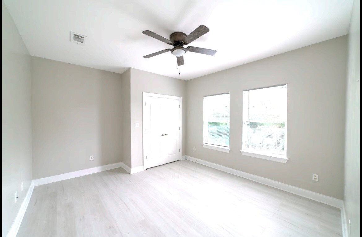 Master Bedroom - 1526 Lake Calais Ct