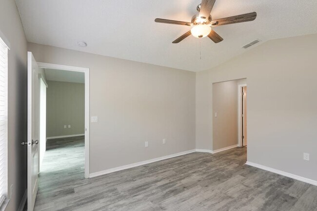 Building Photo - 1056 Malletwood Dr