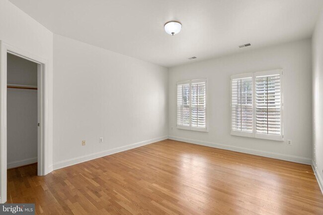 Building Photo - 6058 Sugarstone Ct