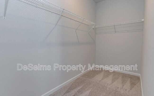 Building Photo - 3418 Hattie Ln