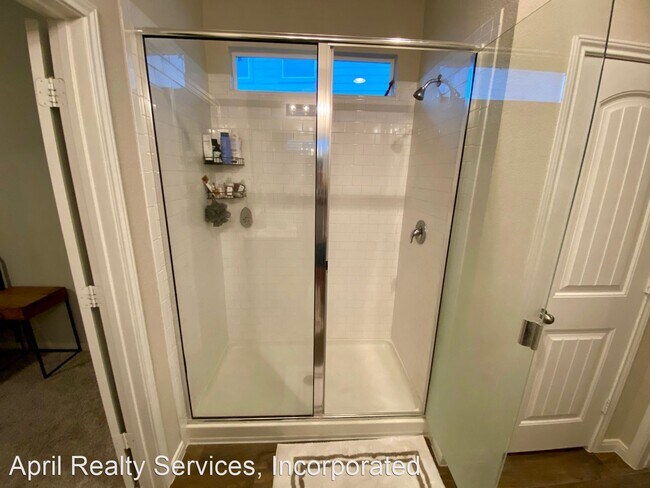 Building Photo - 3 br, 2 bath House - 130 Lullaby Ln