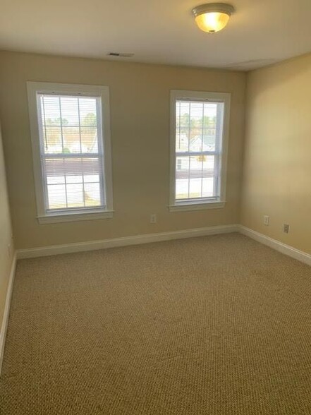 Building Photo - 3536 Lena Ln