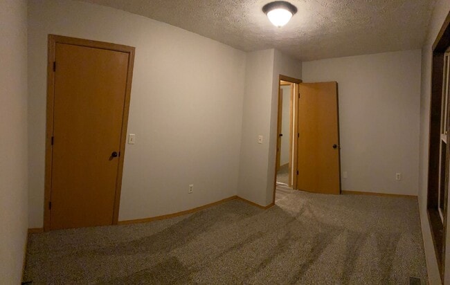 Building Photo - Coming Available Soon!!