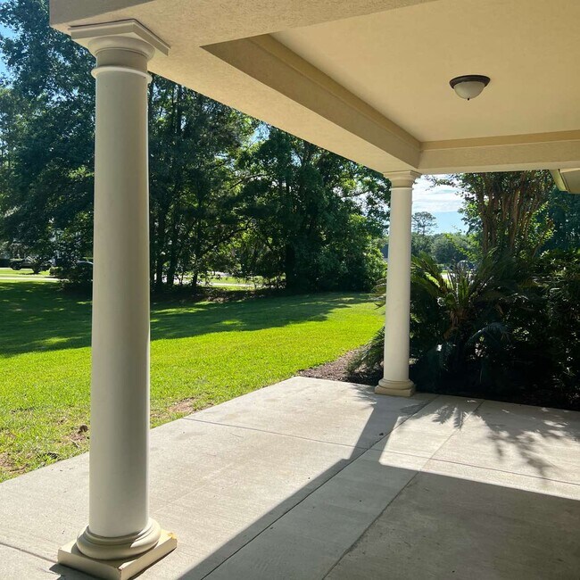 Building Photo - 110 Parkside Dr