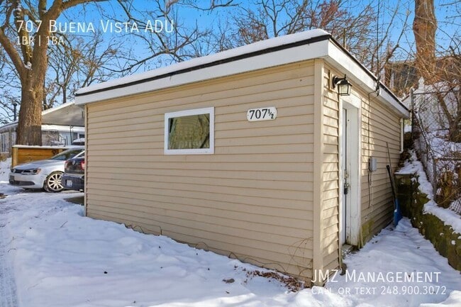 Building Photo - 707 Buena Vista Ave