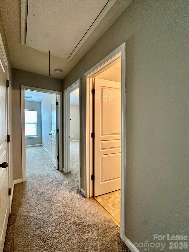 Building Photo - 12660 Persimmon Tree Dr