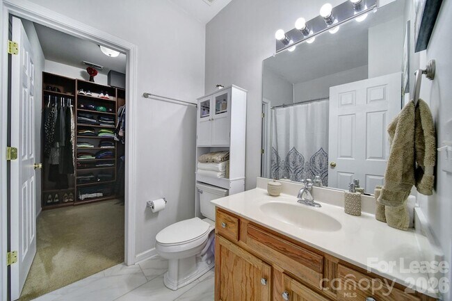 Building Photo - 12252 Stratfield Pl Cir