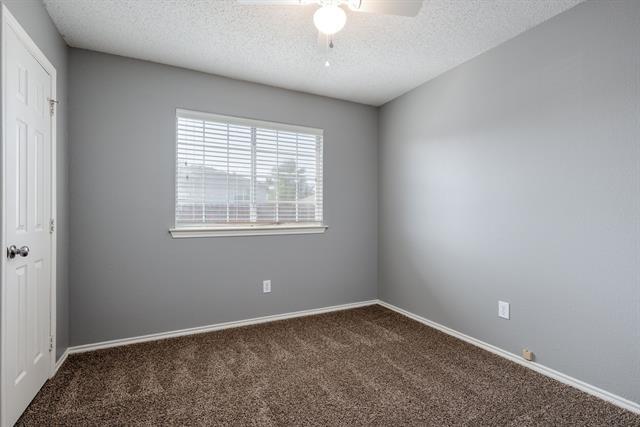 Building Photo - 918 Azalia Dr