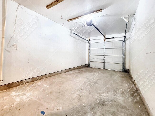 Building Photo - 8706 Schick Rd A