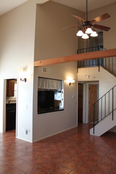 Building Photo - 24 Cherrywood Square
