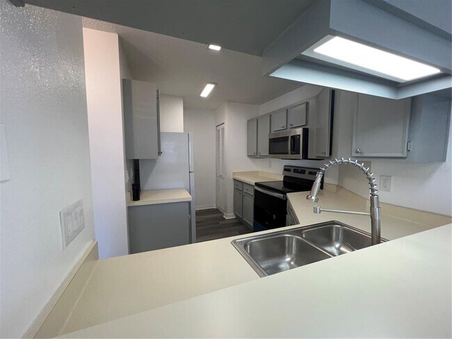 Building Photo - 4025 Angel Oak Ct