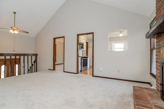 Building Photo - 16403 W 139th St