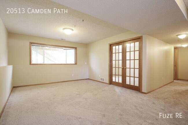 Building Photo - 20513 Camden Path
