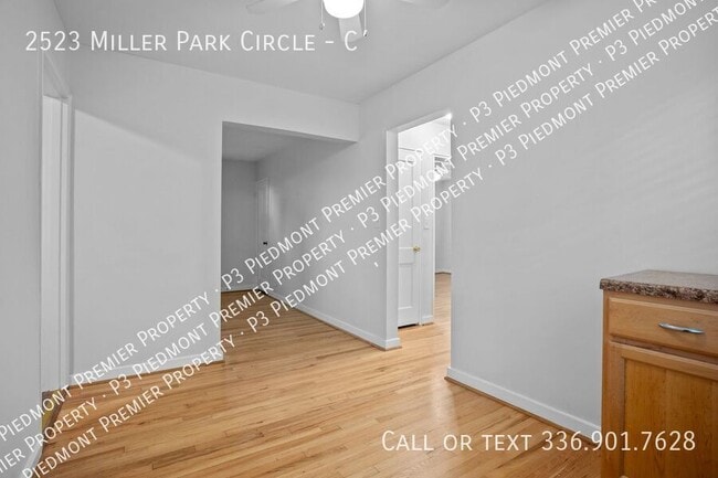 Building Photo - 2523 Miller Park Cir