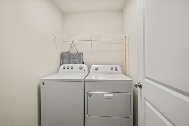 Laundry (washer/dryer included) - 940 Robbie Jackson Ln