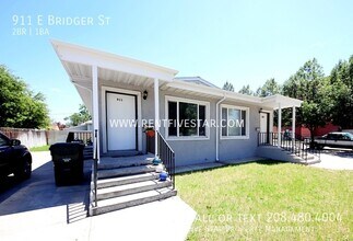 Building Photo - 911 E Bridger St