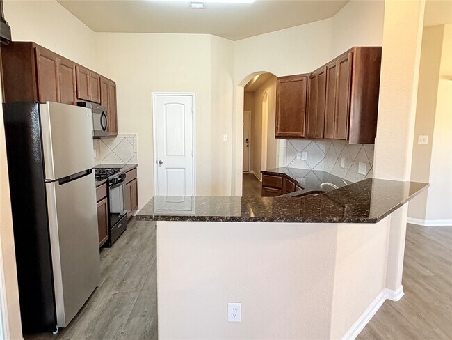 Building Photo - 15613 All Star Dr